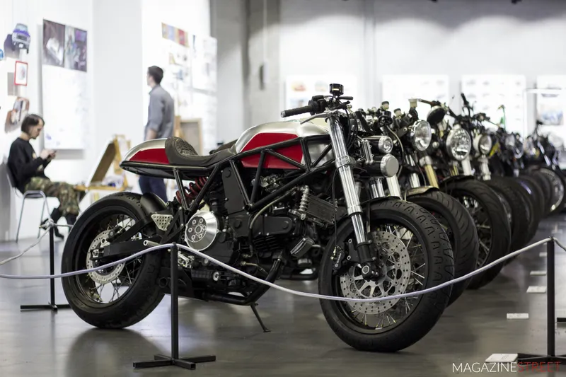 Выставка кастом дизайна “Art Custom Draft 17″ в ТЦ Ривьера, кадр 9