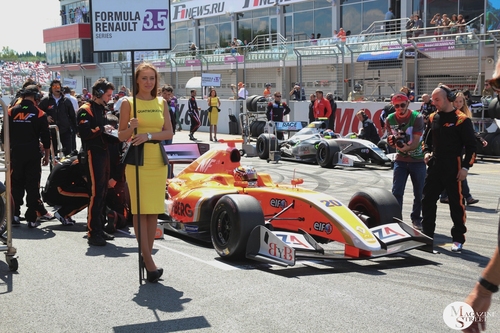 "Мировая серия Рено" 5 этап сезон 2014, трасса MOSCOW RACEWAY" (MRW) Москва / "World series by Renault" stage2 season 2014 track MOSCOW RACEWAY (MRW) Moscow, кадр 28