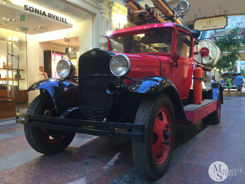 Выставка ретро-автомобилей "ГУМ" Москва / Exhibition of vintage cars "GUM" Moscow, кадр 22