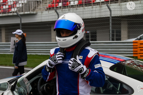 Посетители и участники чемпионата 2014 - PORSCHE CLUB CUP / PORSCHE SPORT CHALLENGE 5-й этап "Moscow RaceWay" Москва / Visitors championship 2014 - PORSCHE CLUB CUP / PORSCHE SPORT CHALLENGE 5-th stag, кадр 7