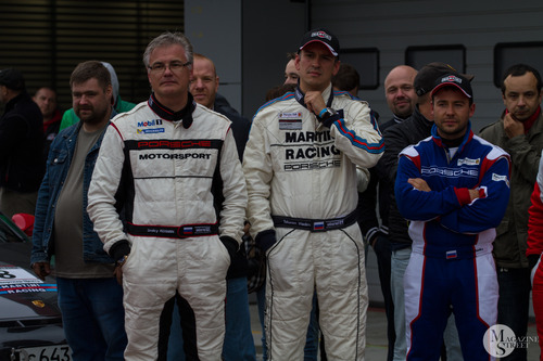 Посетители и участники чемпионата 2014 - PORSCHE CLUB CUP / PORSCHE SPORT CHALLENGE 5-й этап "Moscow RaceWay" Москва / Visitors championship 2014 - PORSCHE CLUB CUP / PORSCHE SPORT CHALLENGE 5-th stag, кадр 11